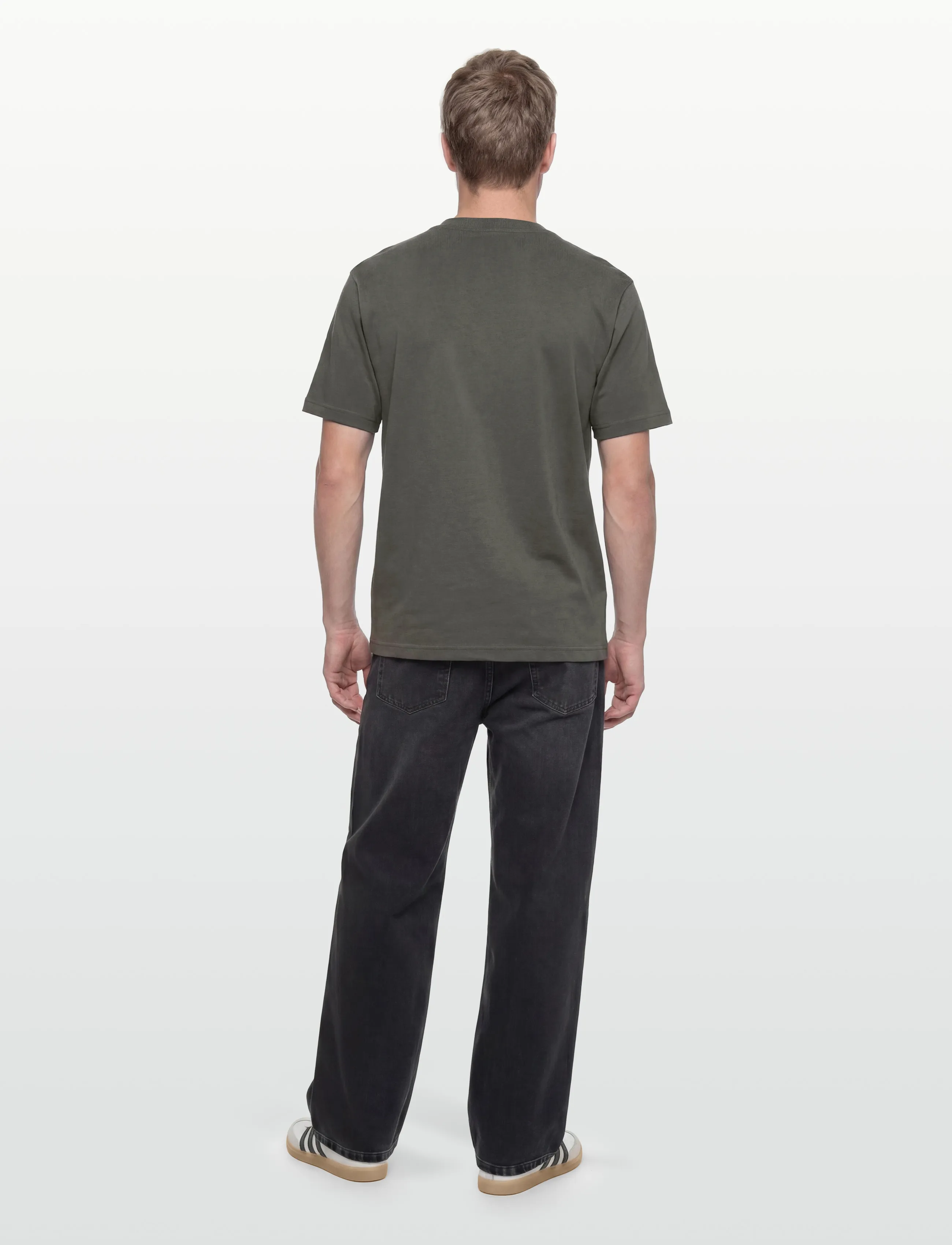 Fred Perry - BOX GRAPHIC T-SHIRT - short-sleeved t-shirts - field green - 4