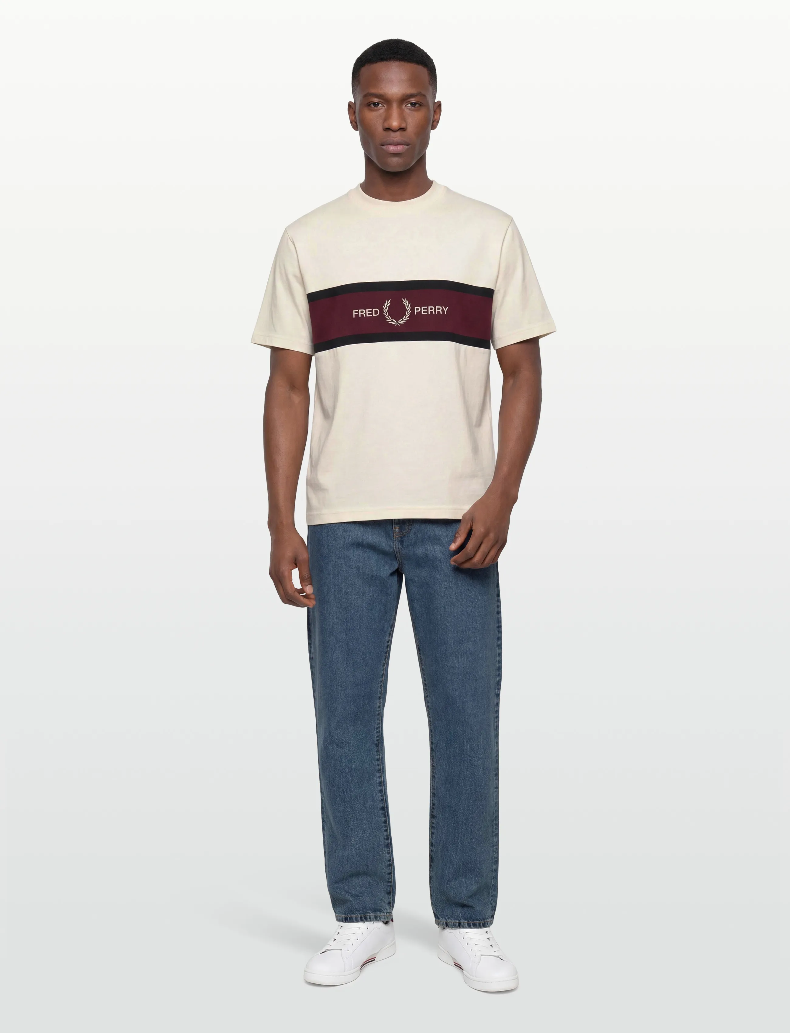 Fred Perry Embroidered Panel Tee, XS, T-shirts, Creme - Short-sleeved, Männerswear