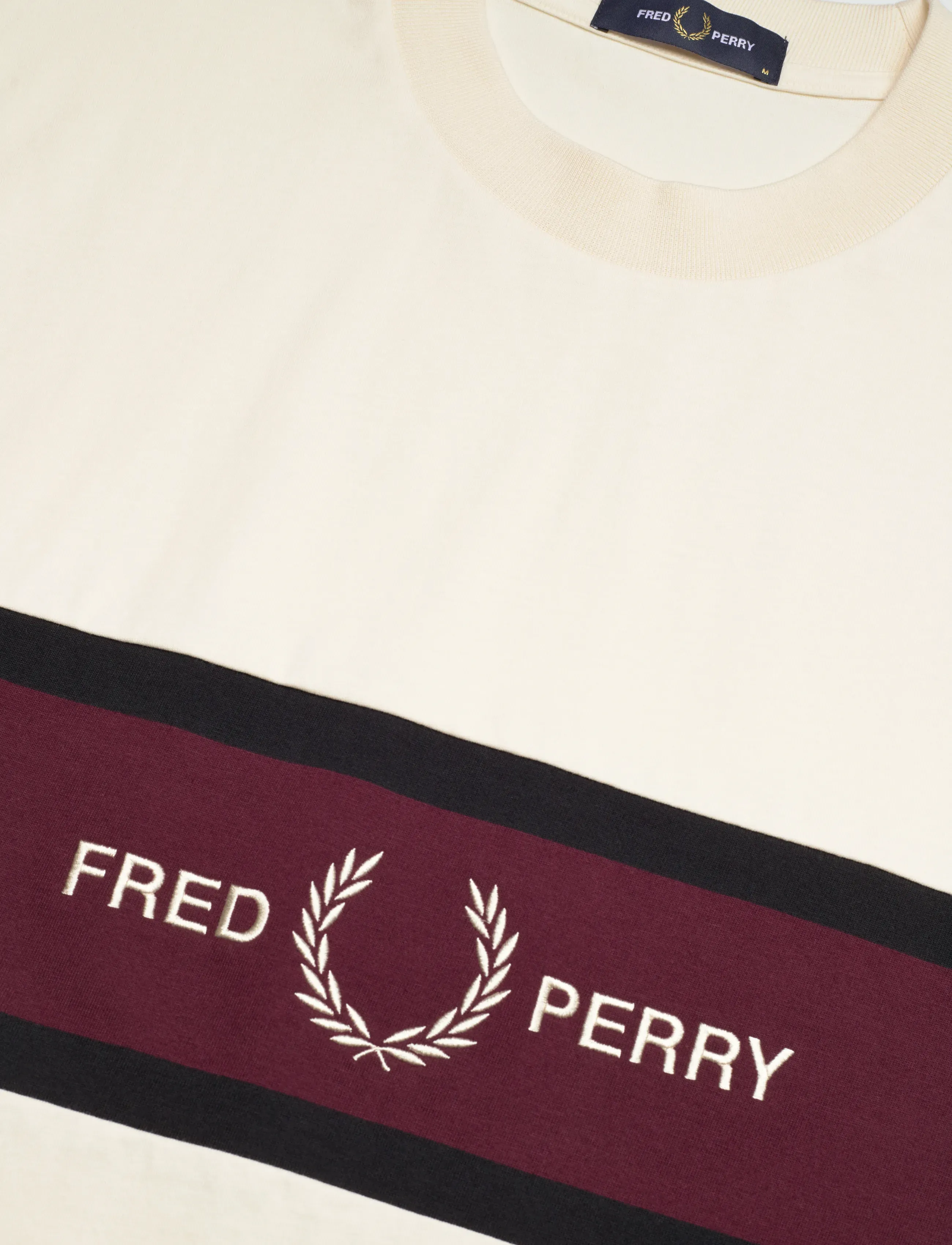 Fred Perry - EMBROIDERED PANEL TEE - kortærmede t-shirts - ecru - 5