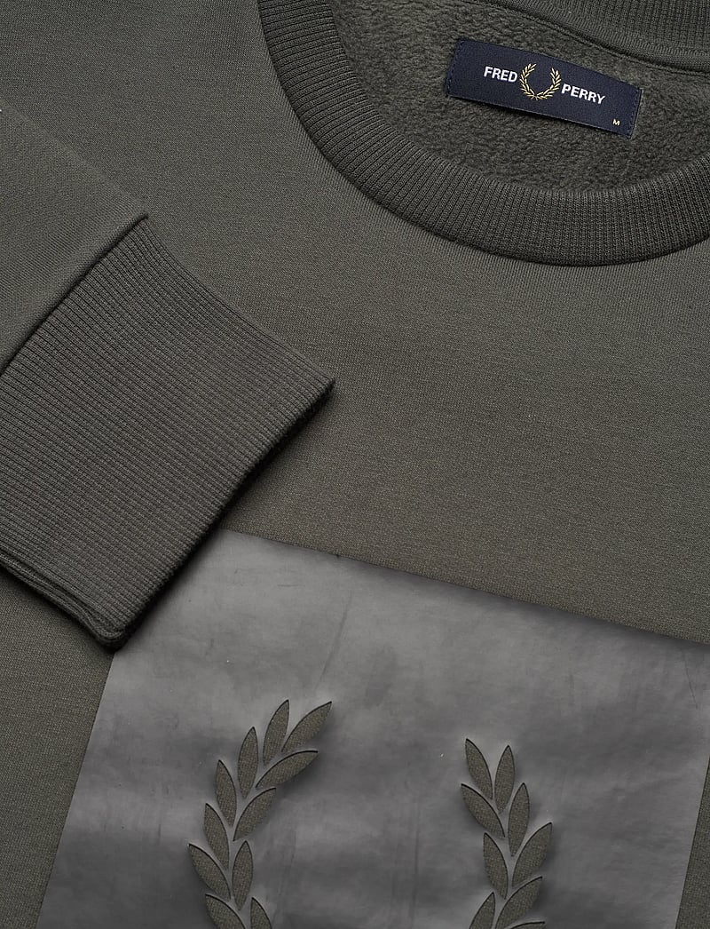 Fred Perry - BOX GRAPHIC SWEATSHIRT - shoppa efter tillfälle - field grn/black - 5