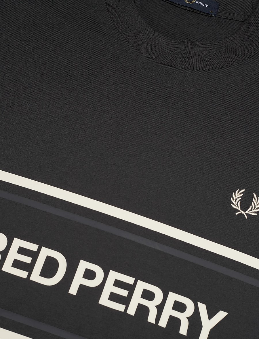 Fred Perry - FRED PERRY GRAPHIC TEE - short-sleeved t-shirts - anchor grey - 4
