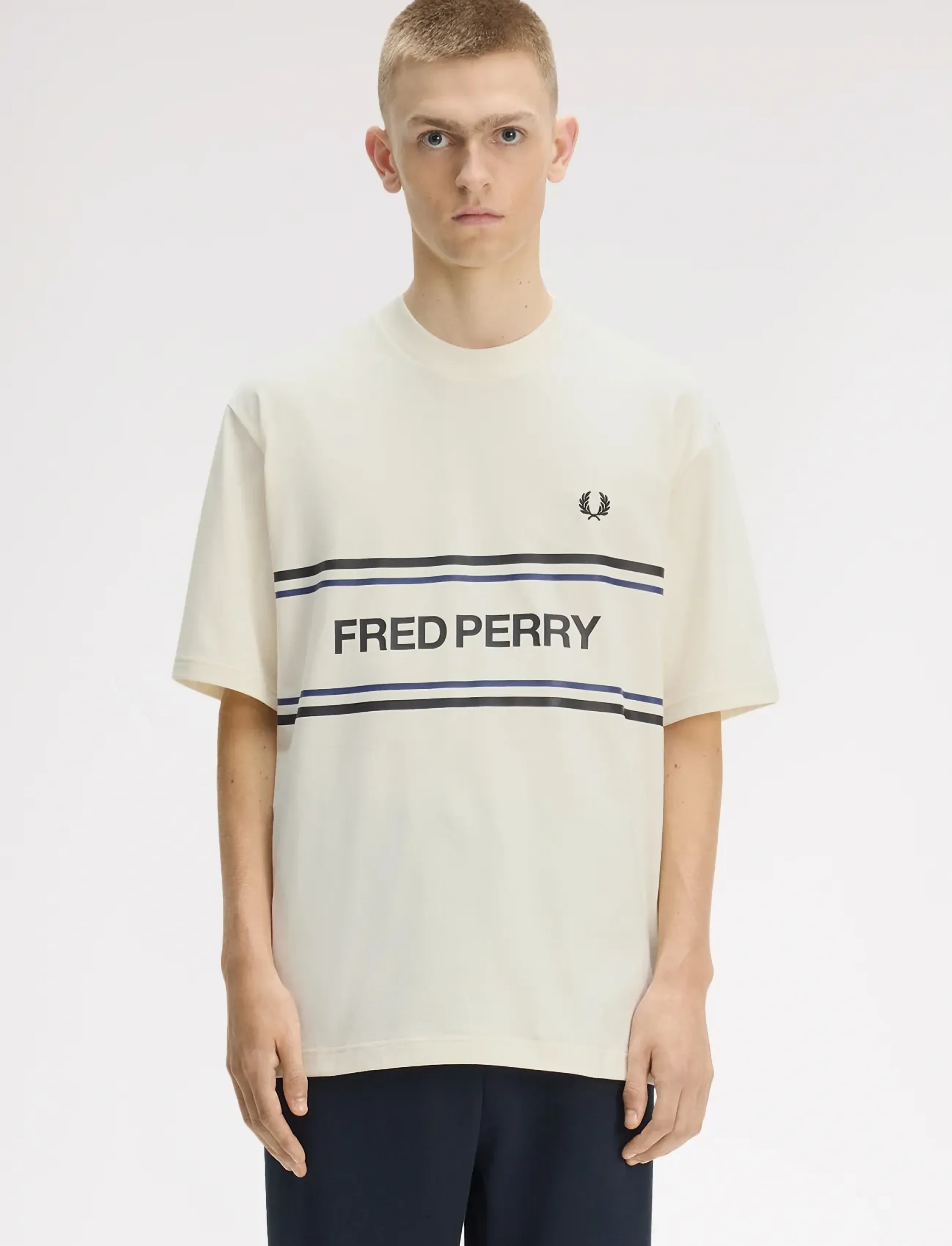 Fred Perry Fred Perry Graphic Tee, S, Cream, T-Shirts > Kortærmede, Herre