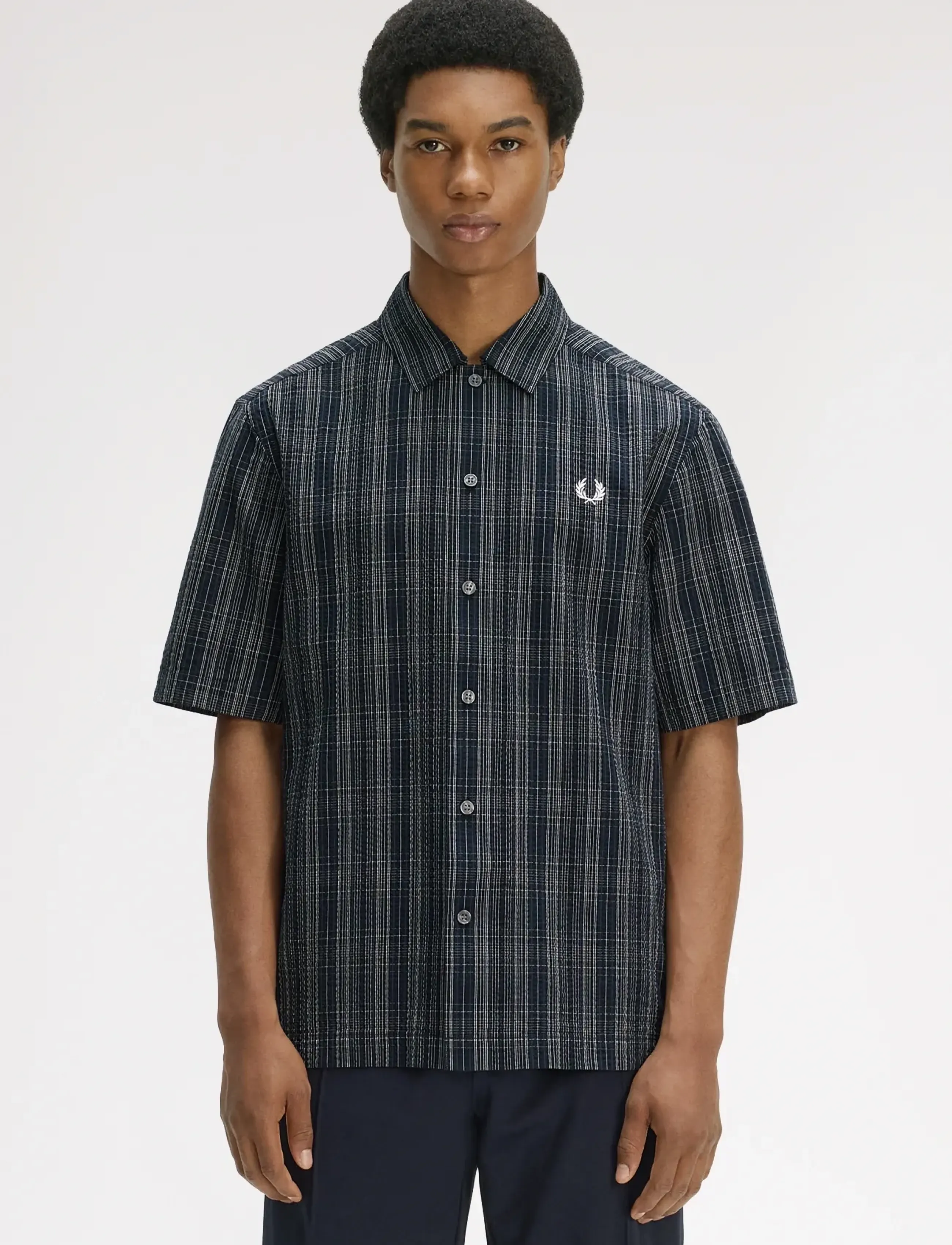 Fred Perry Seersucker Check Shirt, S, Shirts, Marineblau - Checkered Männerswear