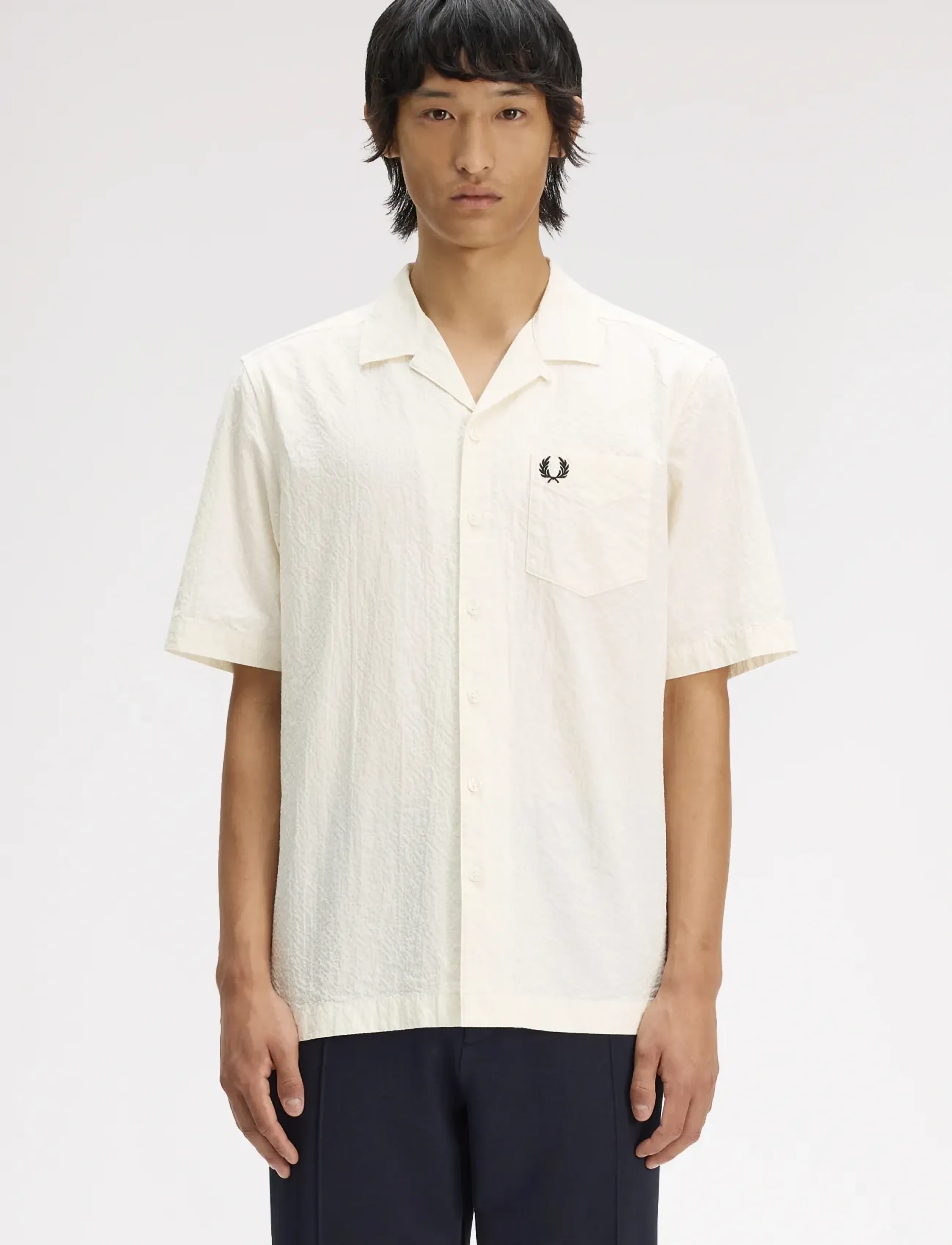 Fred Perry Seersucker Revere Collar Shirt, S, Cream, Skjorter > Kortærmede Shirts, Herre