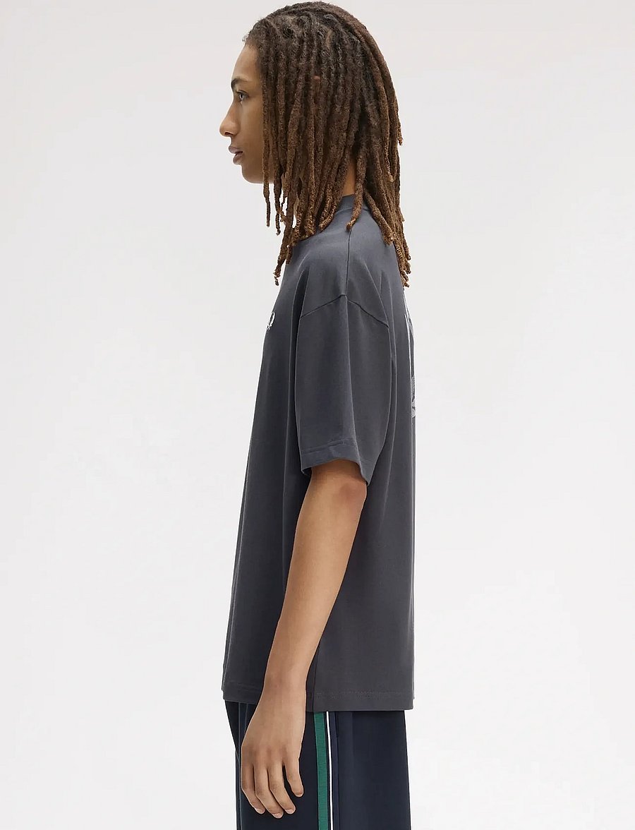 Fred Perry - BACK PRINT LAUREL WREATH TEE - kortärmade t-shirts - anchor grey - 3