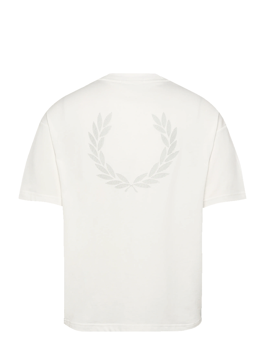 Fred Perry - BACK PRINT LAUREL WREATH TEE - kurzärmelige t-shirts - snow white - 2
