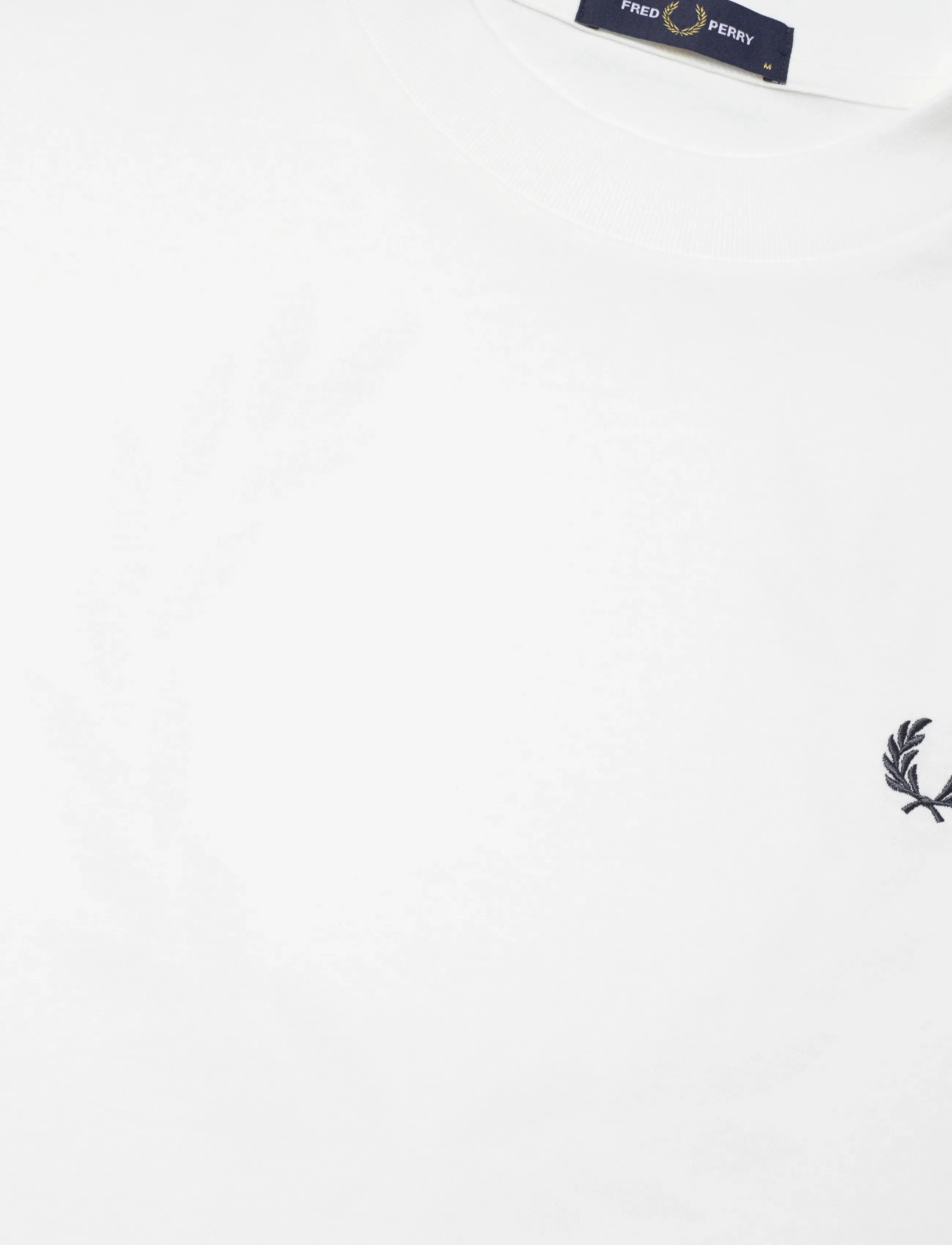 Fred Perry - BACK PRINT LAUREL WREATH TEE - lühikeste varrukatega t-särgid - snow white - 4
