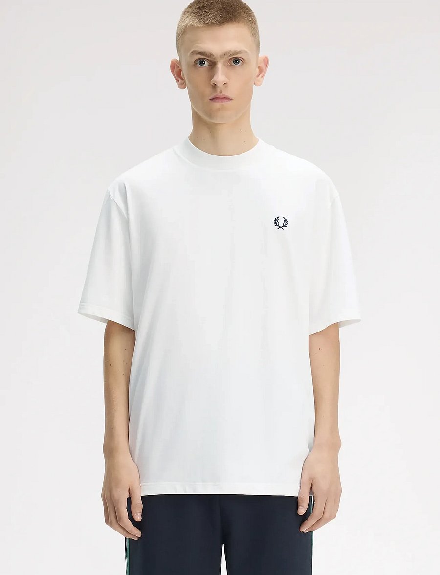 Fred Perry - BACK PRINT FRED PERRY TEXT TEE - short-sleeved t-shirts - snow white - 0
