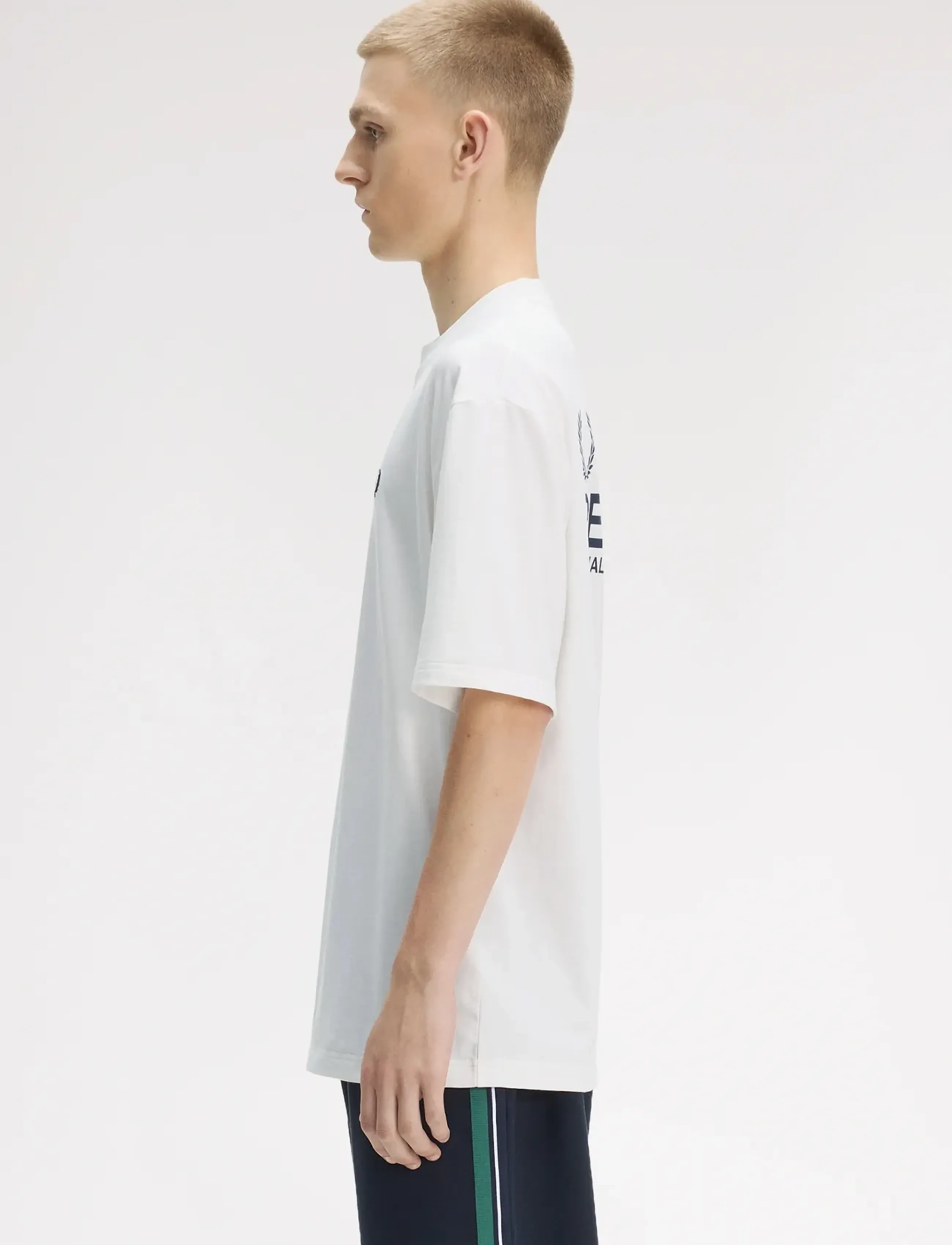 Fred Perry - BACK PRINT FRED PERRY TEXT TEE - short-sleeved t-shirts - snow white - 3