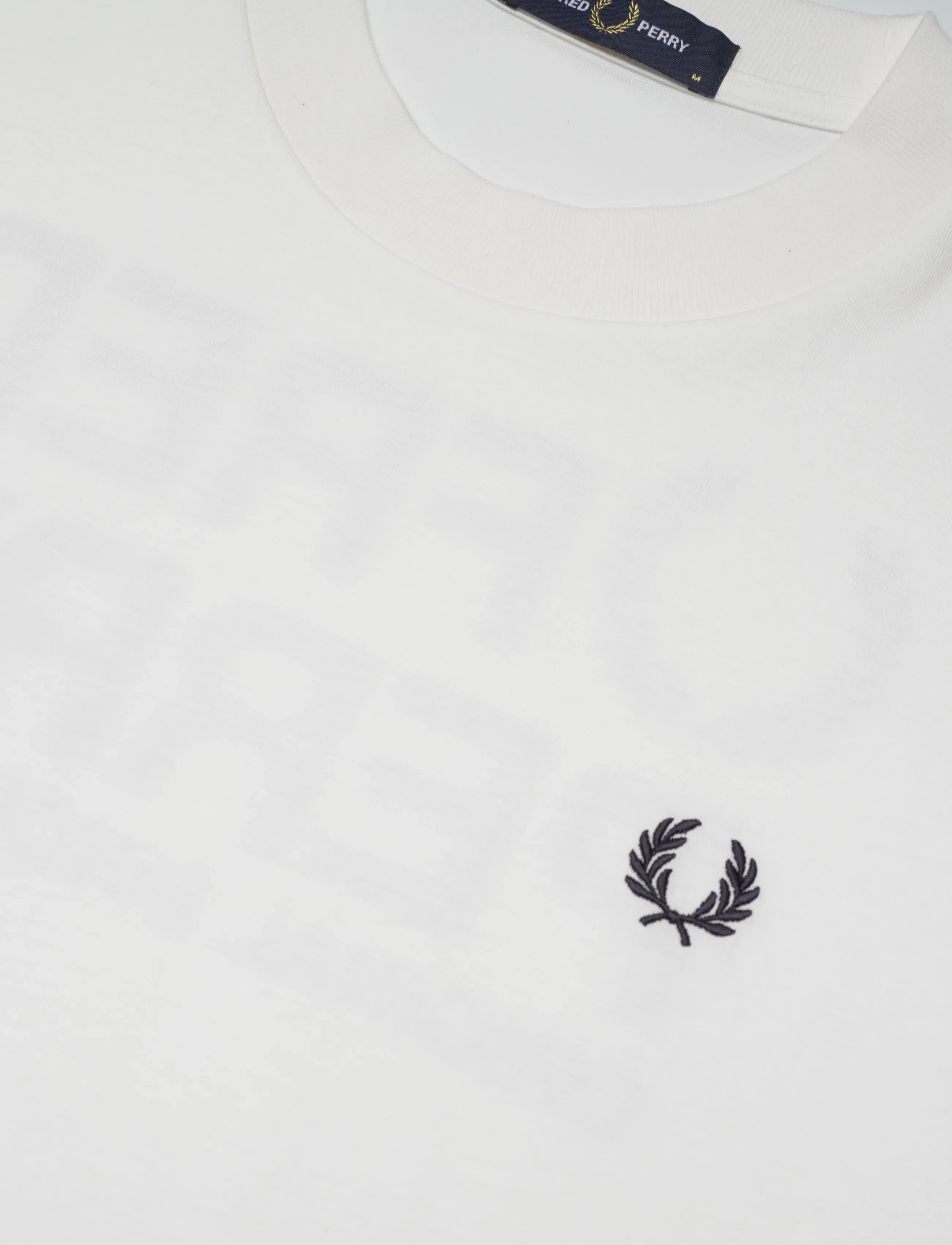 Fred Perry - BACK PRINT FRED PERRY TEXT TEE - short-sleeved t-shirts - snow white - 4