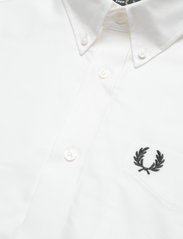 Fred Perry - OXFORD SHIRT - oksfordo marškiniai - white - 3