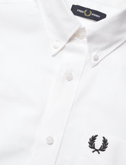 Fred Perry - S/S OXFORD SHIRT - oksfordo marškiniai - white - 3