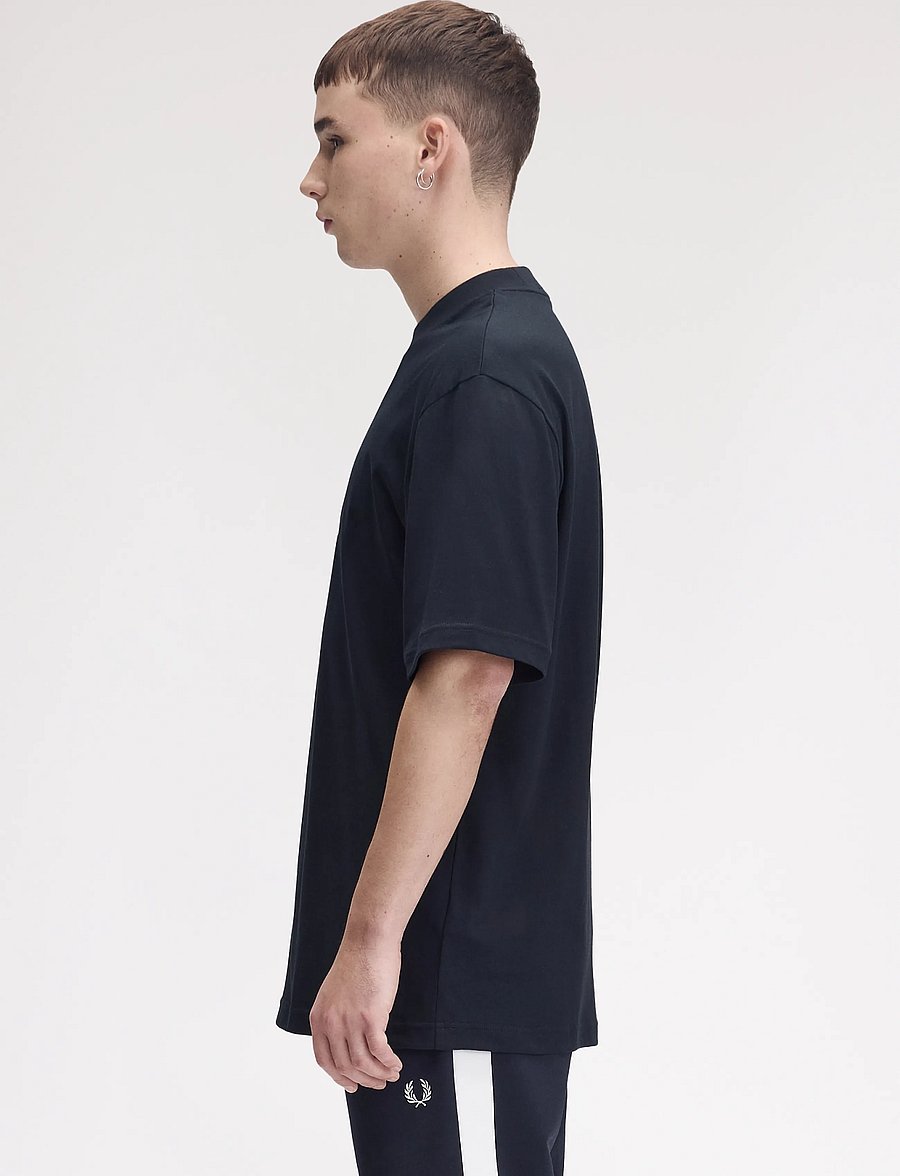 Fred Perry - FRED PERRY GRAPHIC T-SHIRT - lühikeste varrukatega t-särgid - navy - 3