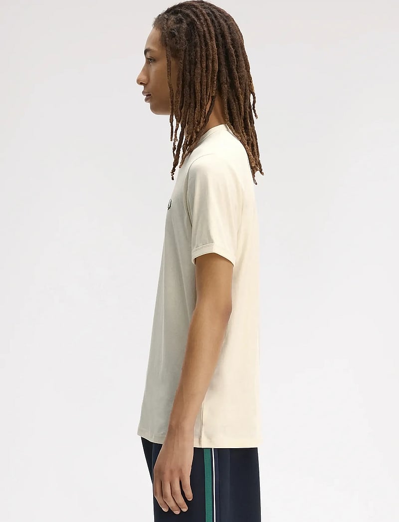 Fred Perry - RINGER T-SHIRT - kurzärmelig - ecru - 3