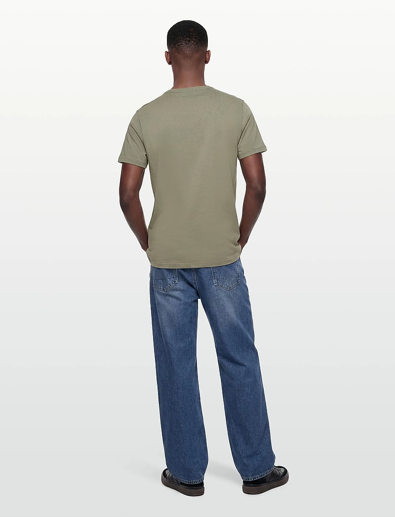 Fred Perry - RINGER T-SHIRT - kurzärmelig - seagrass - 4