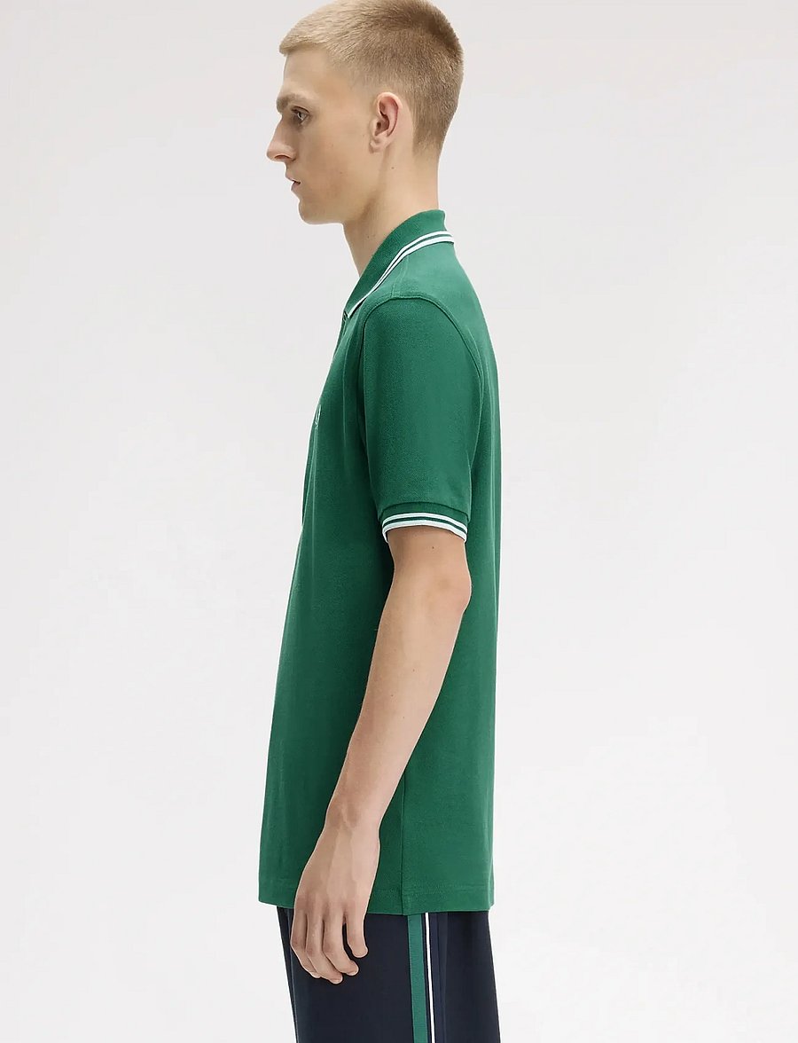 Fred Perry - TWIN TIPPED FP SHIRT - korte mouwen - sport green / light ice / ligh - 3