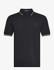 Fred Perry - TWIN TIPPED FP SHIRT - kortærmede poloer - blk/wrmgre/brick - 0