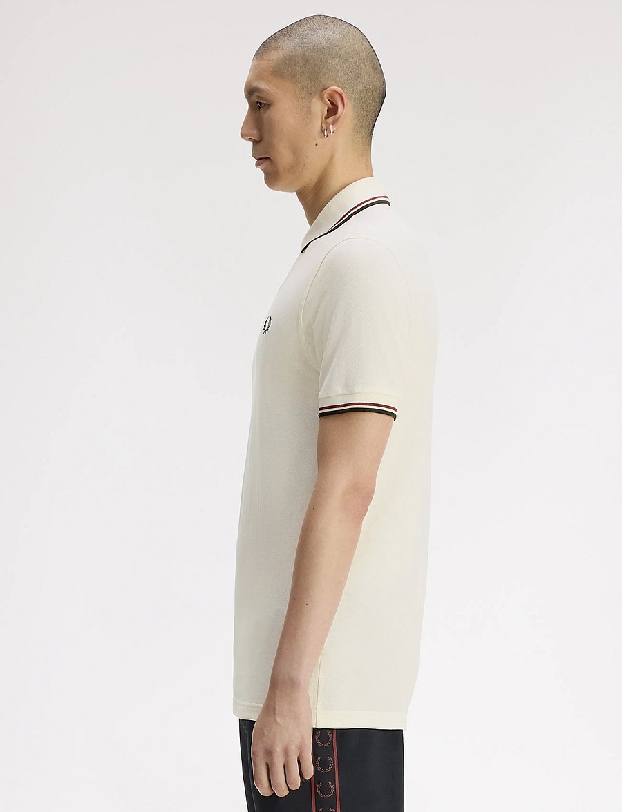 Fred Perry - TWIN TIPPED FP SHIRT - kurzärmelig - ecr/brndy/ngreen - 3