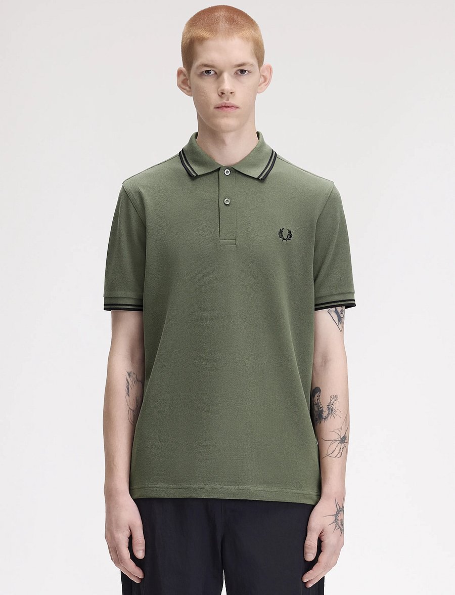 Fred Perry - TWIN TIPPED FP SHIRT - kurzärmelig - lrlwrthgreen/blk - 0