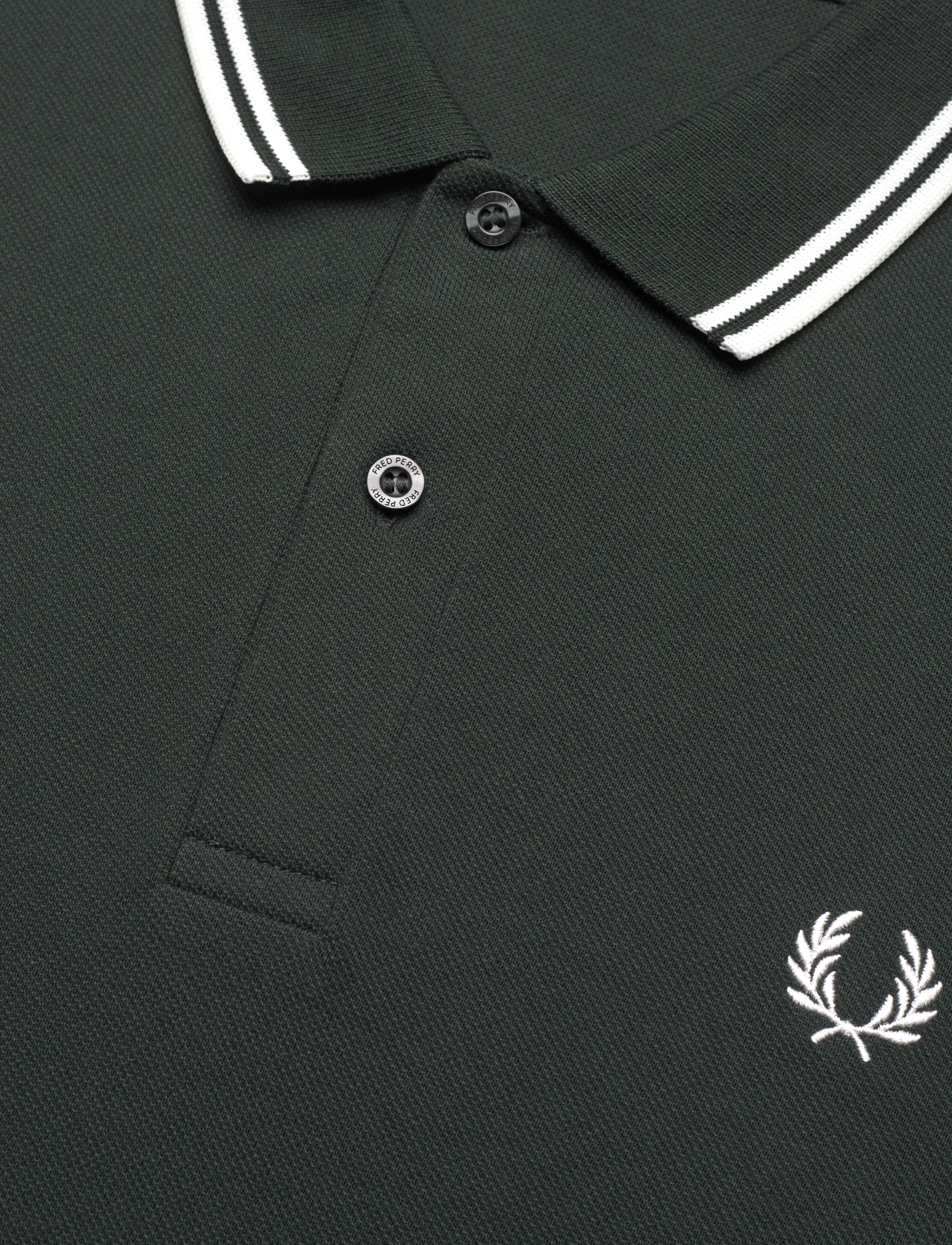 Fred Perry - TWIN TIPPED FP SHIRT - kortärmade pikéer - nightgreen/snwht - 2