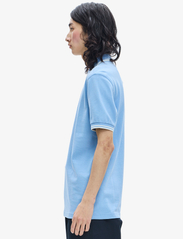 Fred Perry - TWIN TIPPED FP SHIRT - short-sleeved polos - sky/snwwht/snwwt - 5