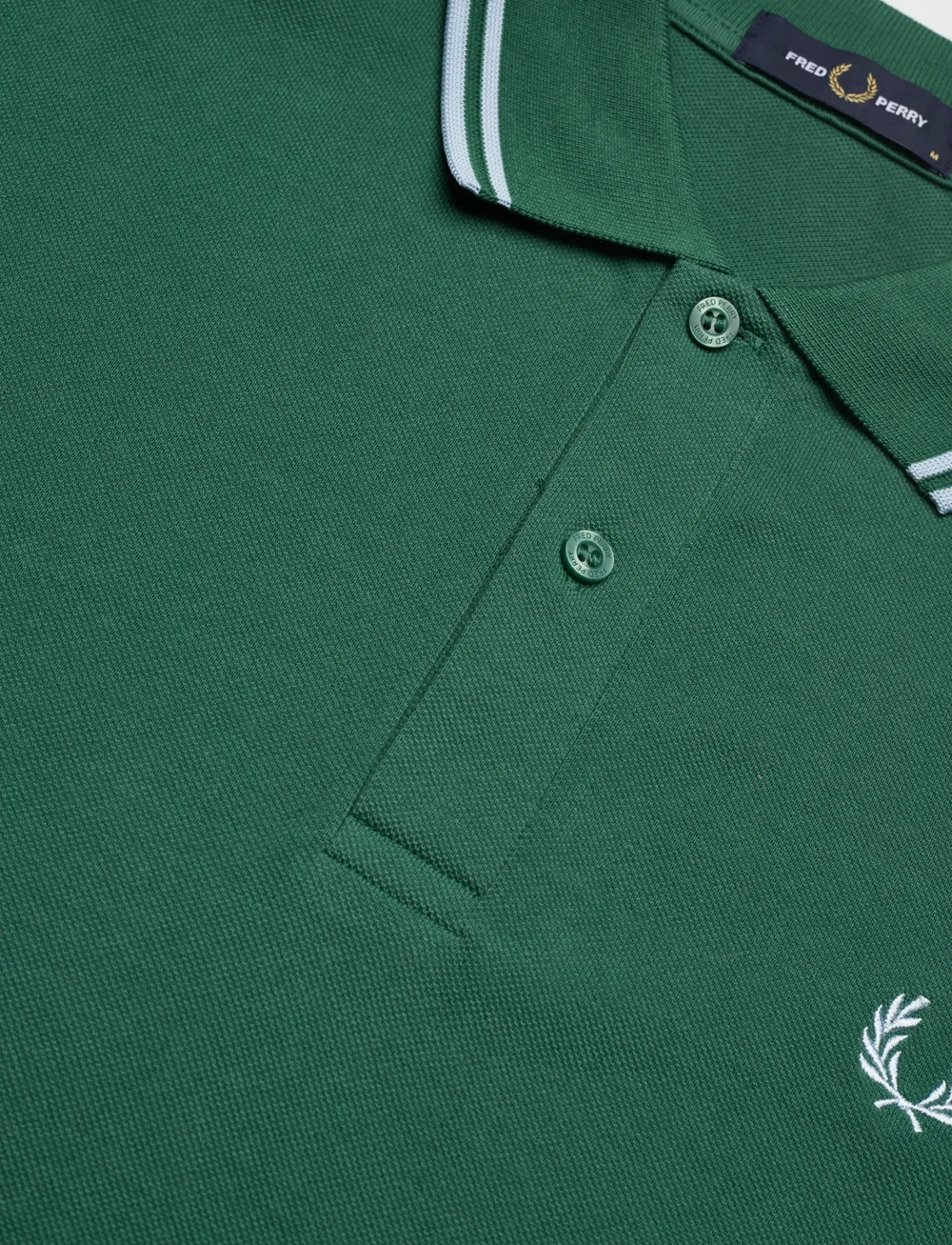 Fred Perry - TWIN TIPPED FP SHIRT - kurzärmelig - sprtgrn/trackblu - 2