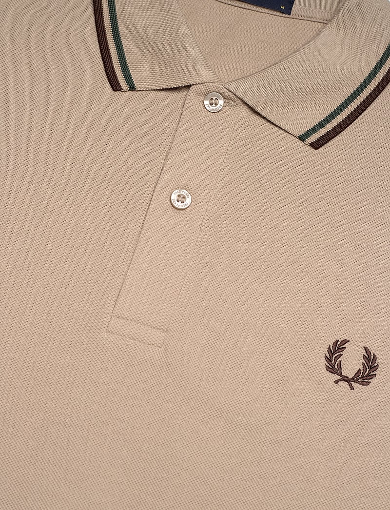 Fred Perry - TWIN TIPPED FP SHIRT - kortärmade pikéer - wrmot/crtgr/btob - 2