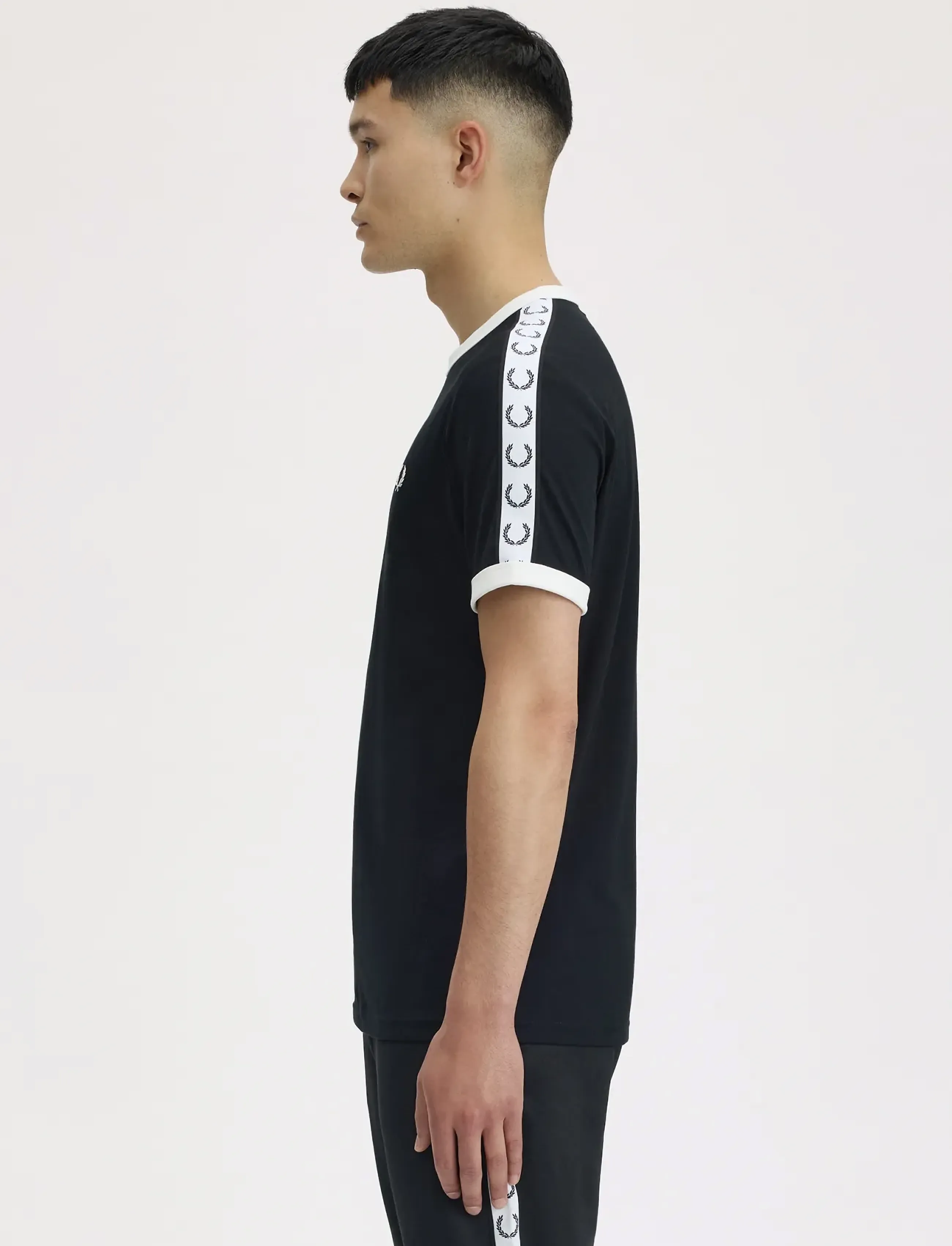 Fred Perry - TAPED RINGER T-SHIRT - kortärmade t-shirts - black - 3