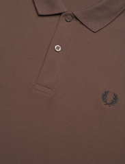 Fred Perry - PLAIN FRED PERRY SHIRT - kortærmede poloer - burnt tobacco - 2