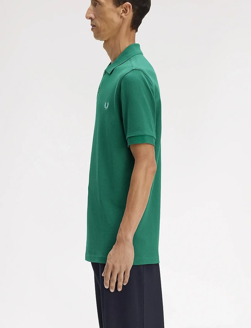 Fred Perry - THE FRED PERRY SHIRT - kortärmade pikéer - sport green / light ice - 3
