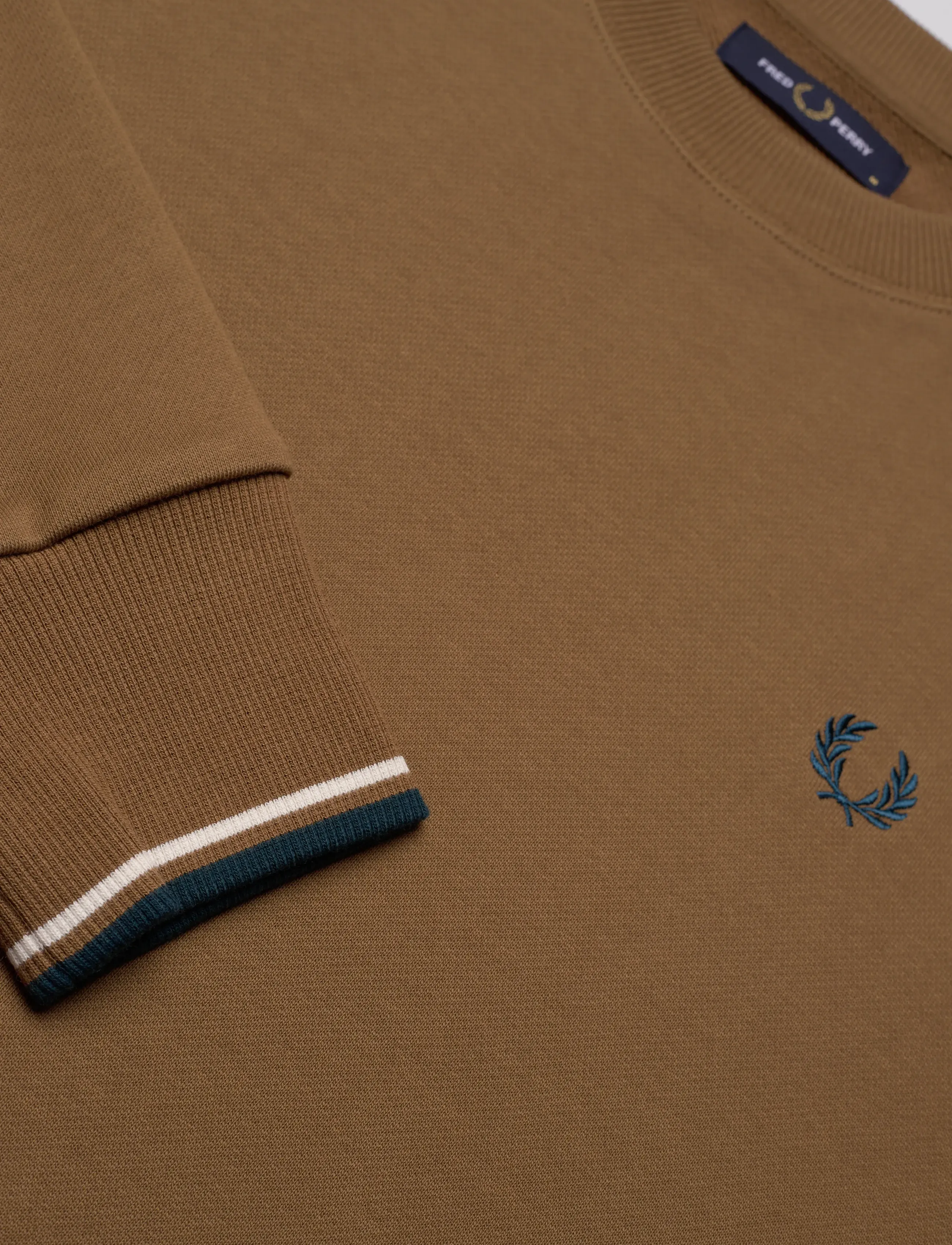 Fred Perry - CREW NECK SWEATSHIRT - sweatshirts - shdstn/ecr/dkpet - 2