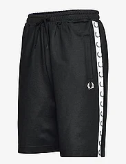 Fred Perry - TAPED TRICOT SHORT - Šortai - black - 2