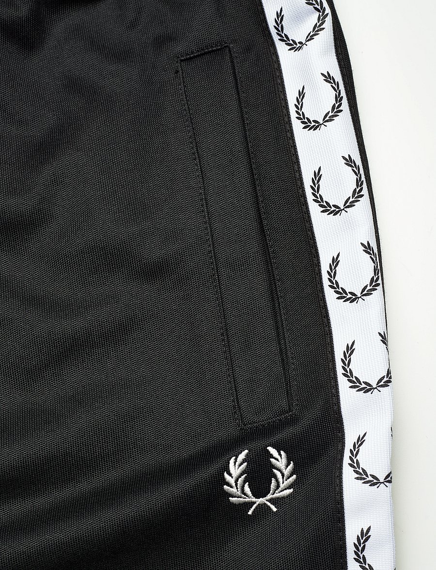 Fred Perry - TAPED TRICOT SHORT - black - 4