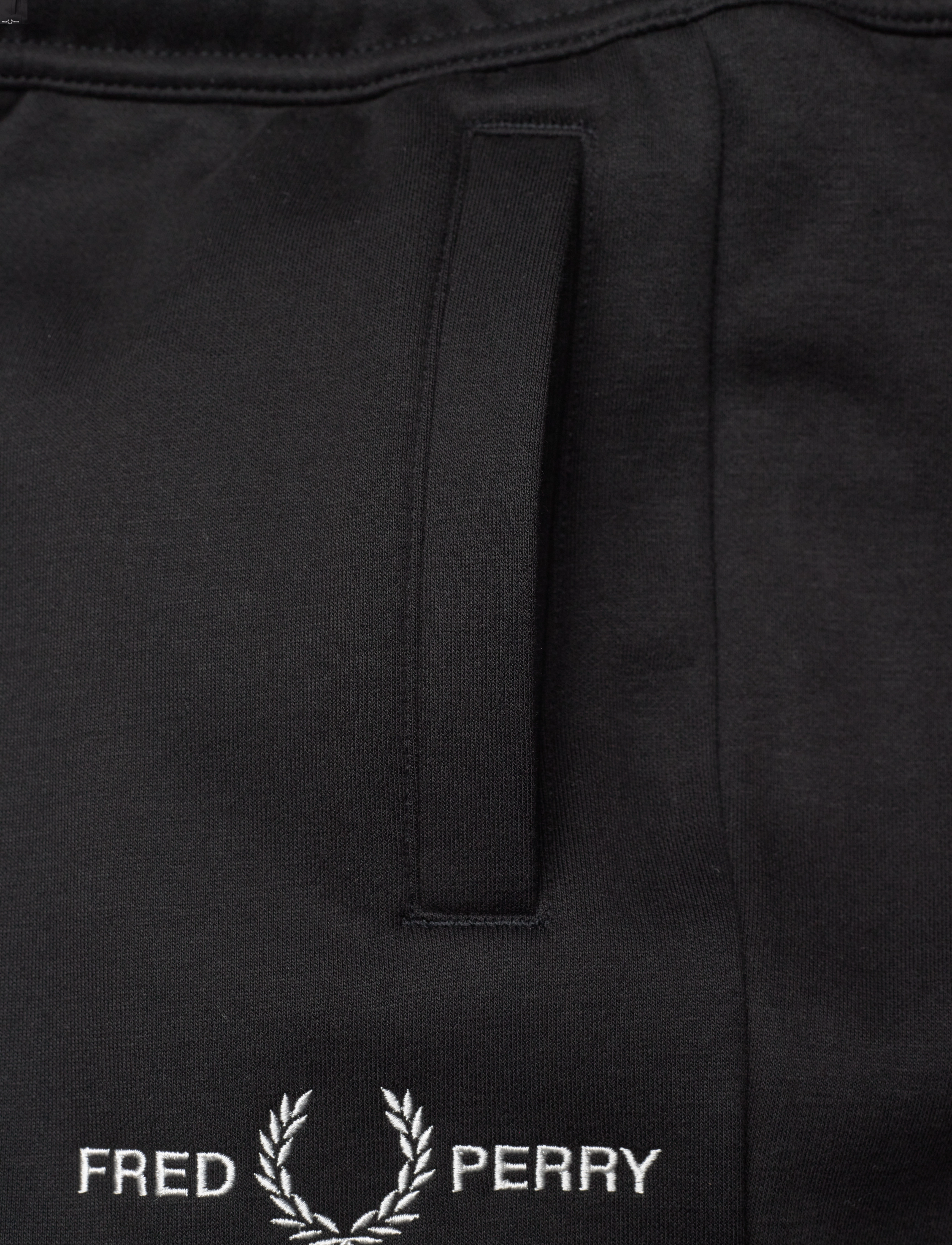Fred Perry - EMBROID SWEAT SHORT - black - 3