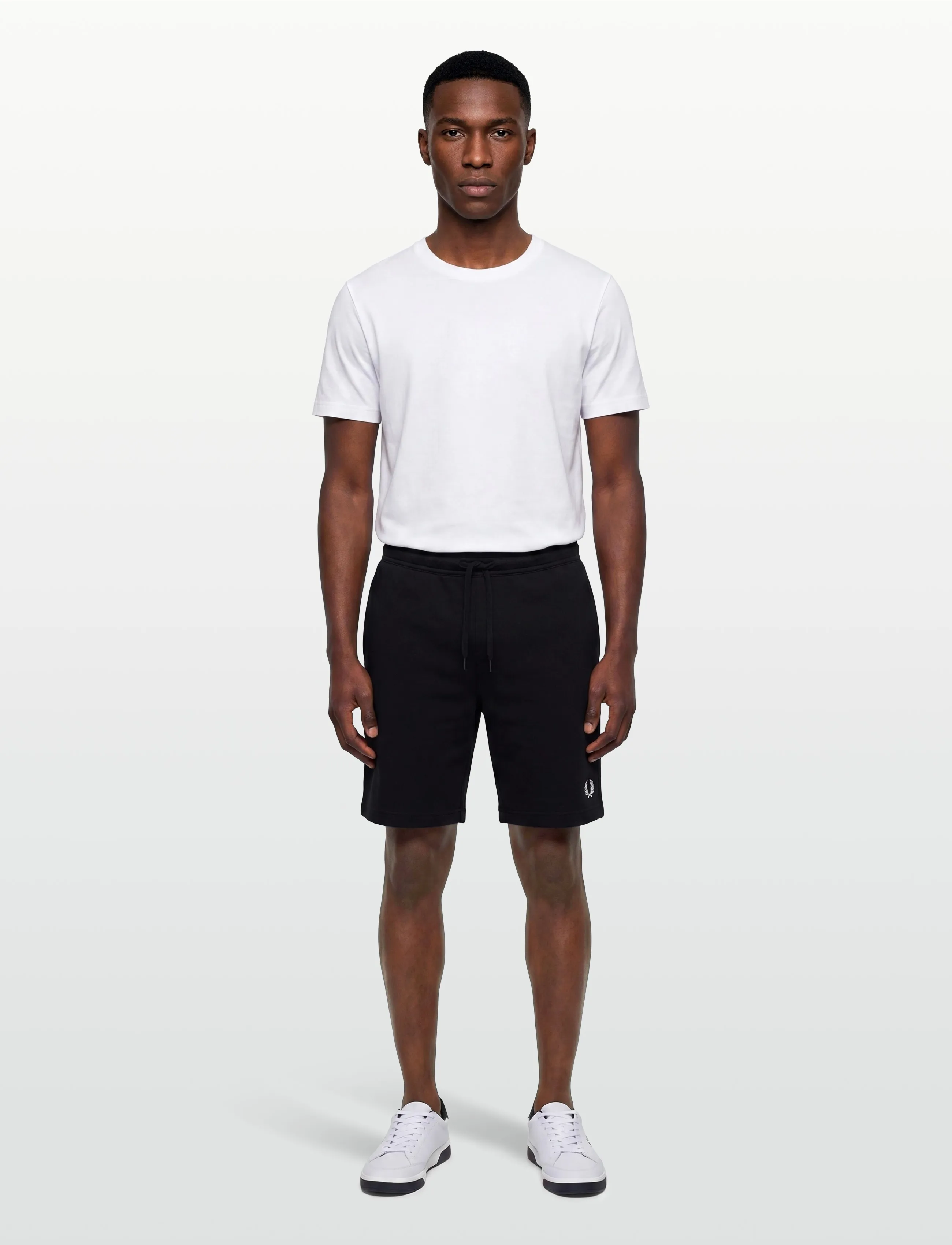 Fred Perry TIPPED SWEAT SHORT - Preppy - BLACK / black