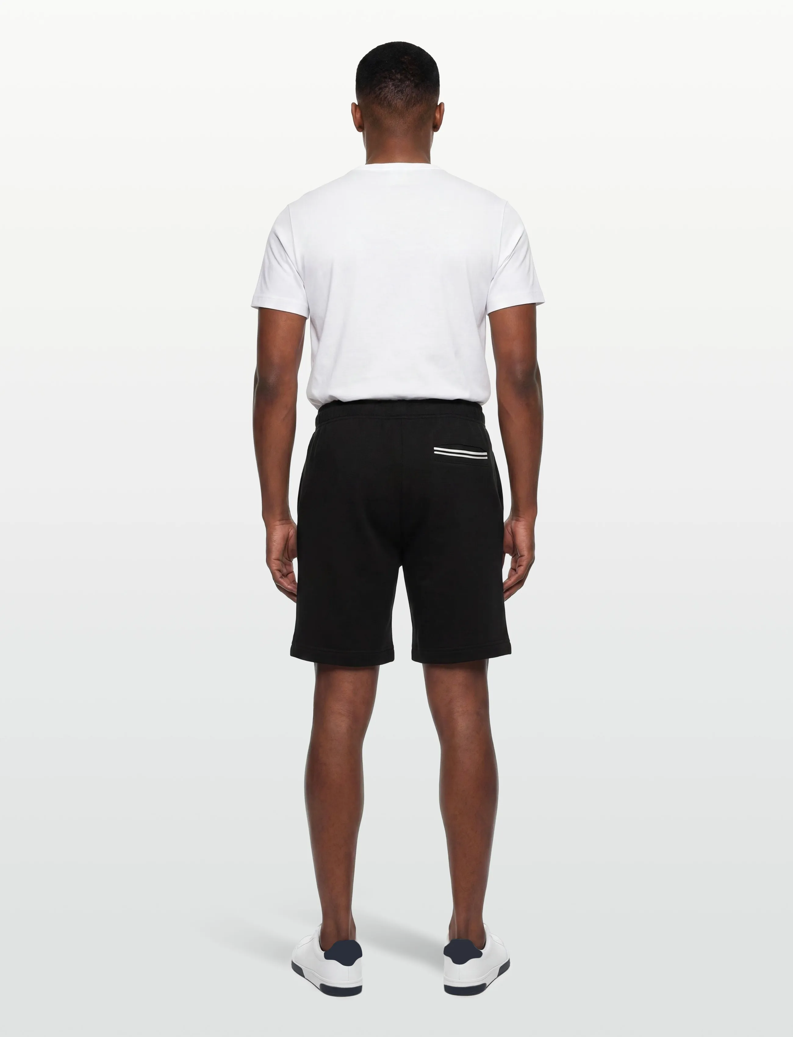 Fred Perry - TIPPED SWEAT SHORT - men - black - 4