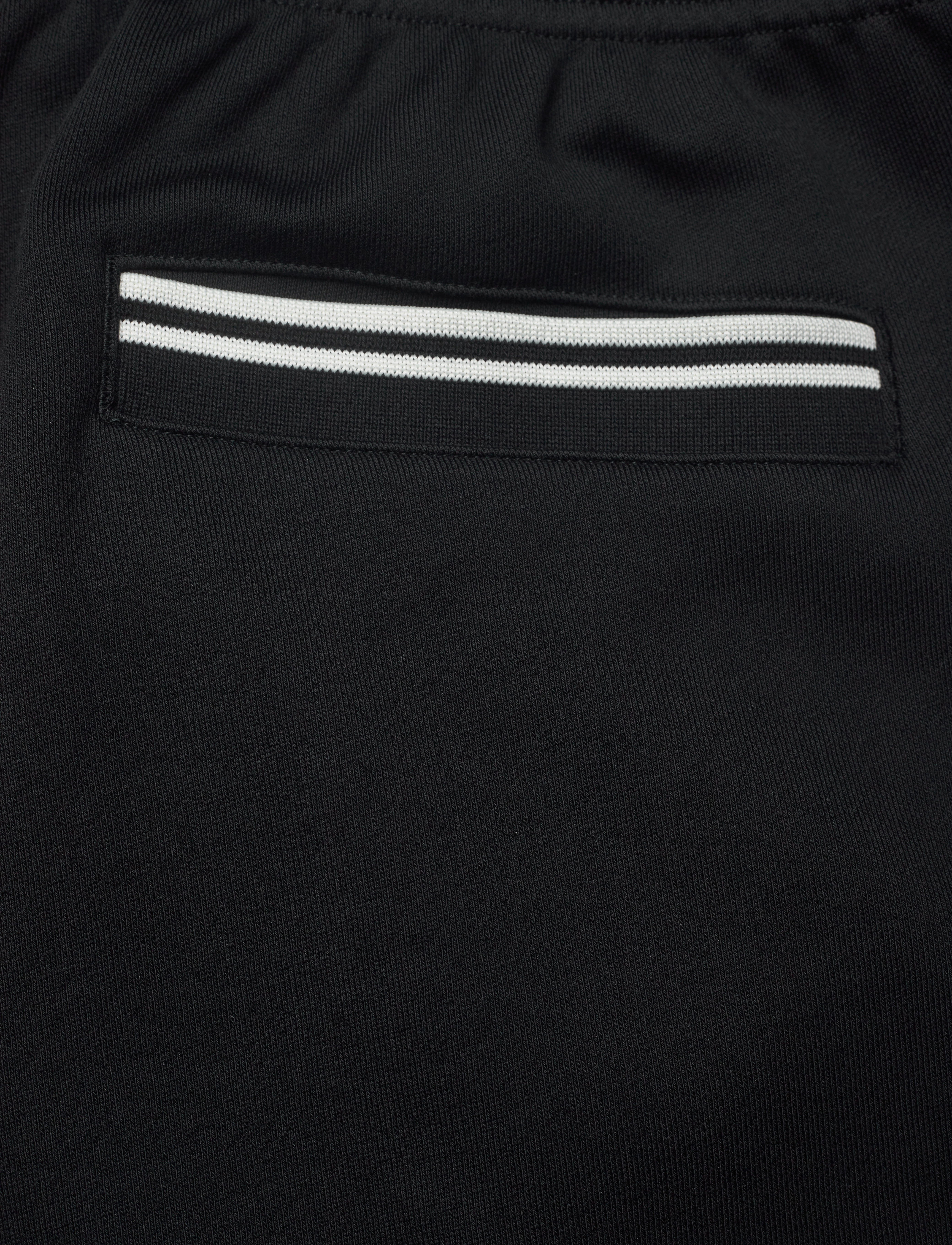 Fred Perry - TIPPED SWEAT SHORT - menn - black - 4