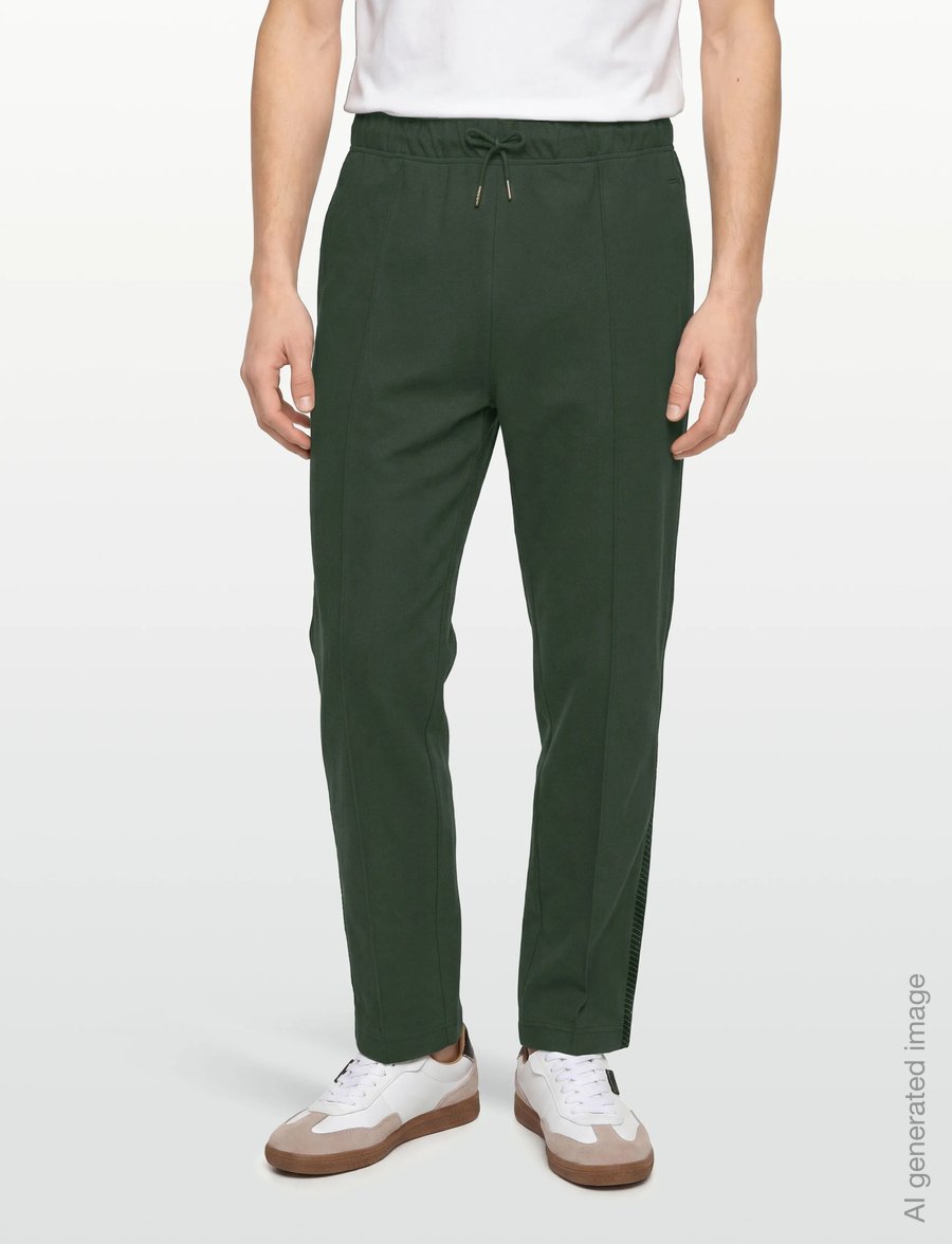 Fred Perry - DASH TAPED TRACK PANT - freizeithosen - court green - 5