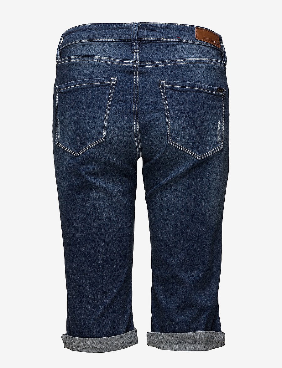 FREE/QUENT - FQAMIE-SHO-DENIM - bermudashorts - medium blue denim - 2