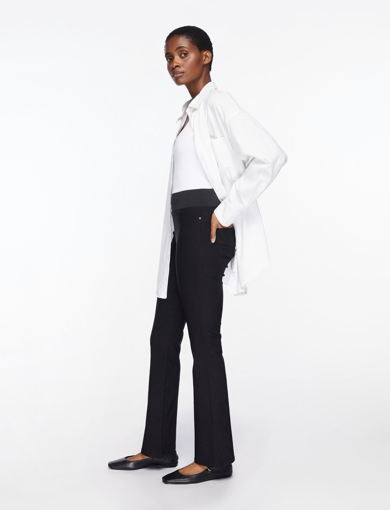 FREE/QUENT - High-waisted bootcut pants - schlaghose - black - 3