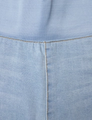 FREE/QUENT - FQSHANTAL-PA-ANKEL-BROKEN - džinsa bikses ar tievām starām - bleached blue denim - 4