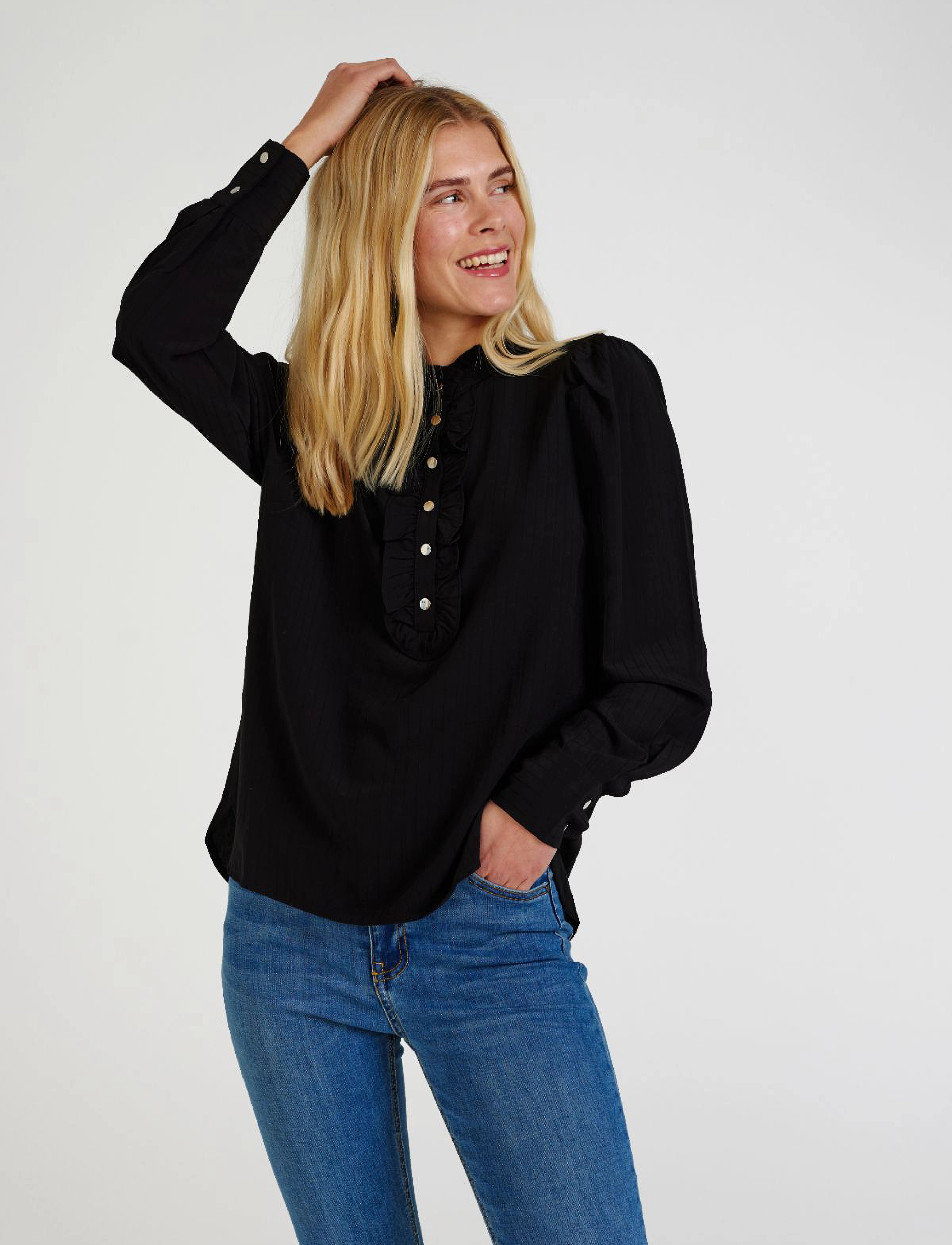 FREE/QUENT Shirt from Freequent in a light material with a striped pattern. The shirt has a - Blusen - BLACK / black