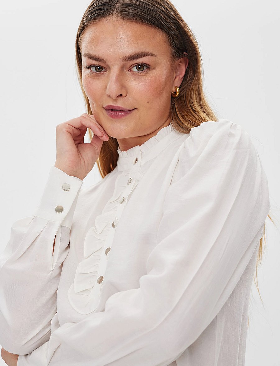 FREE/QUENT - Shirt from Freequent in a light material with a striped pattern. The shirt has a - pikkade varrukatega pluusid - off-white - 3