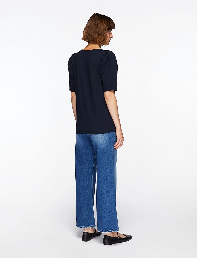 FREE/QUENT - FQFENJA-TEE-PUFF - t-shirts - salute - 4