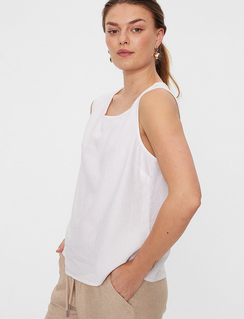 FREE/QUENT - FQLAVA-TO - Ærmeløse bluser - brilliant white - 0