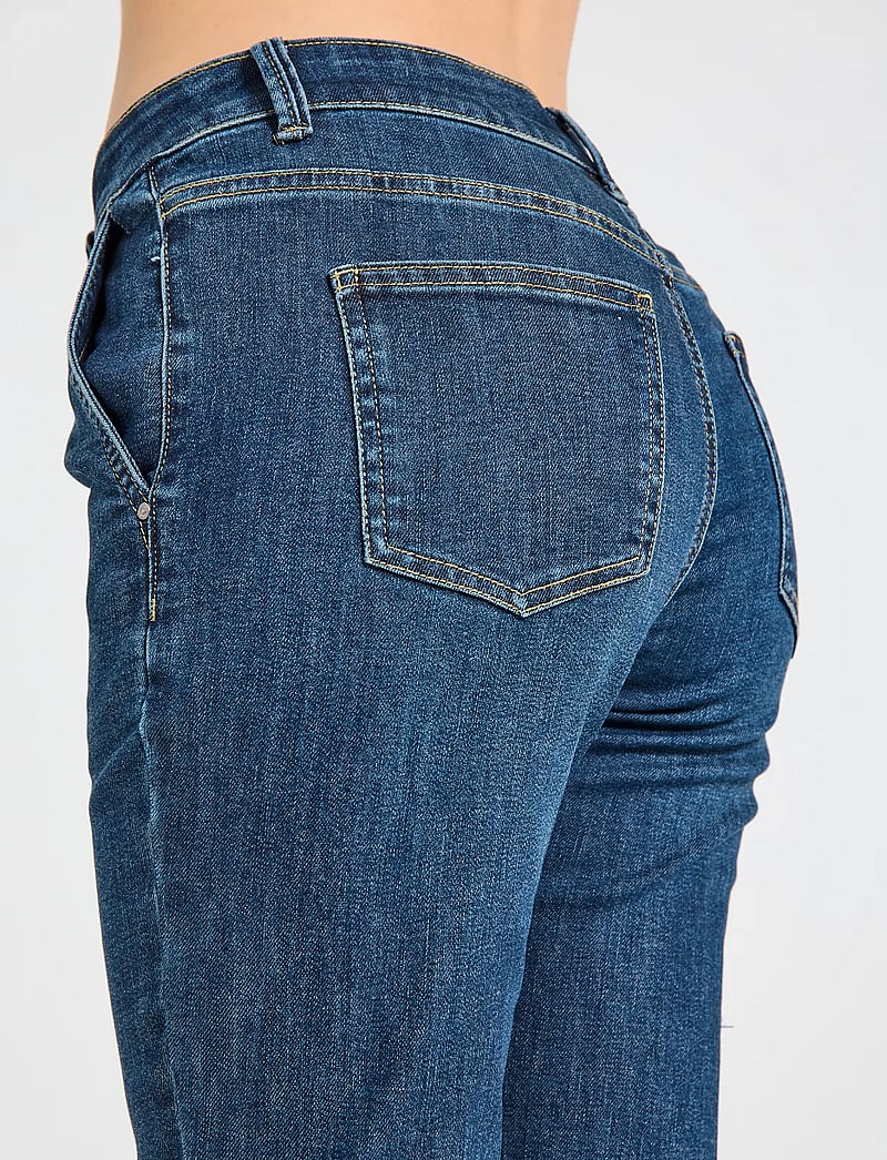 FREE/QUENT - FQJANE-PANTS - slim fit jeans - medium blue denim - 3