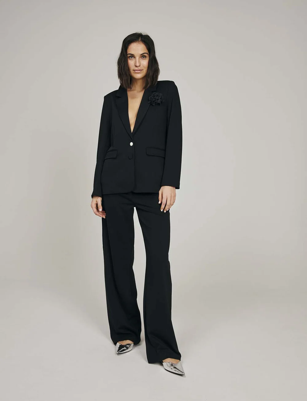 FREE/QUENT - Pants from Freequent in a soft material. The pants have a simple silhouette with - kostymbyxor - black - 0