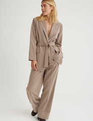 FREE/QUENT - FQKITTAY-PANT - formell - desert taupe melange - 2