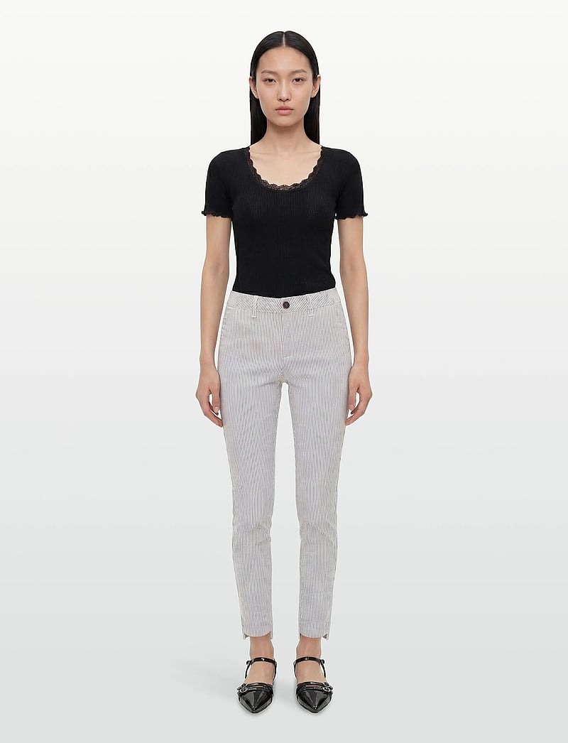FREE/QUENT - FQREX-PANTS - slim fit bukser - moonbeam w. navy blazer - 0