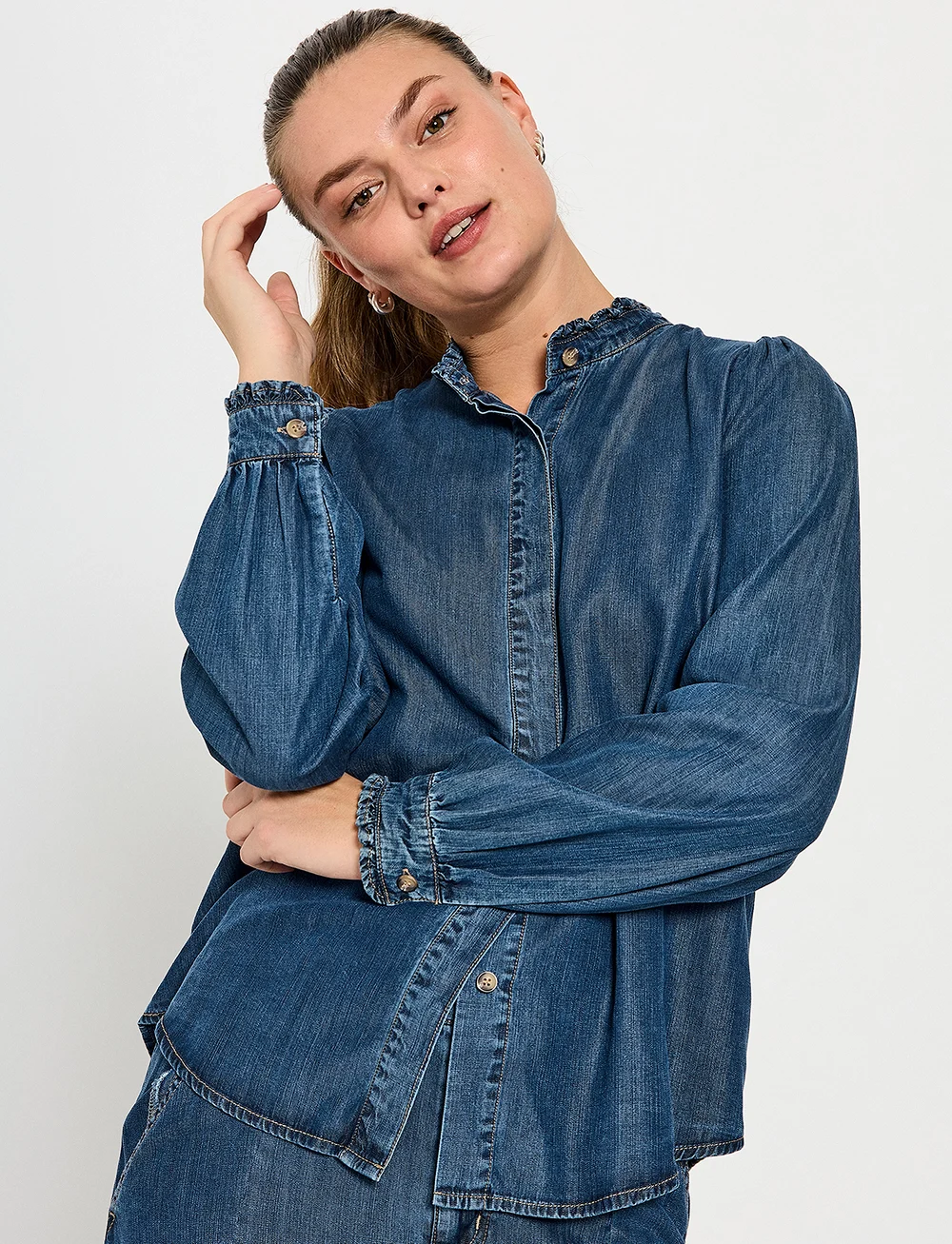 FREE/QUENT - Shirt - long-sleeved shirts - medium blue denim - 0